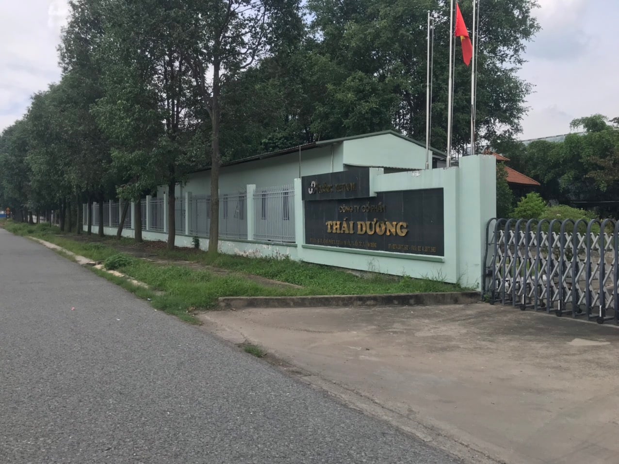 Outside of the company (3)